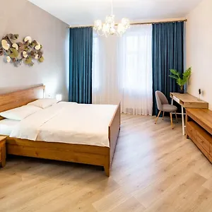 https://29-apartment-lviv.hotelslviv.net