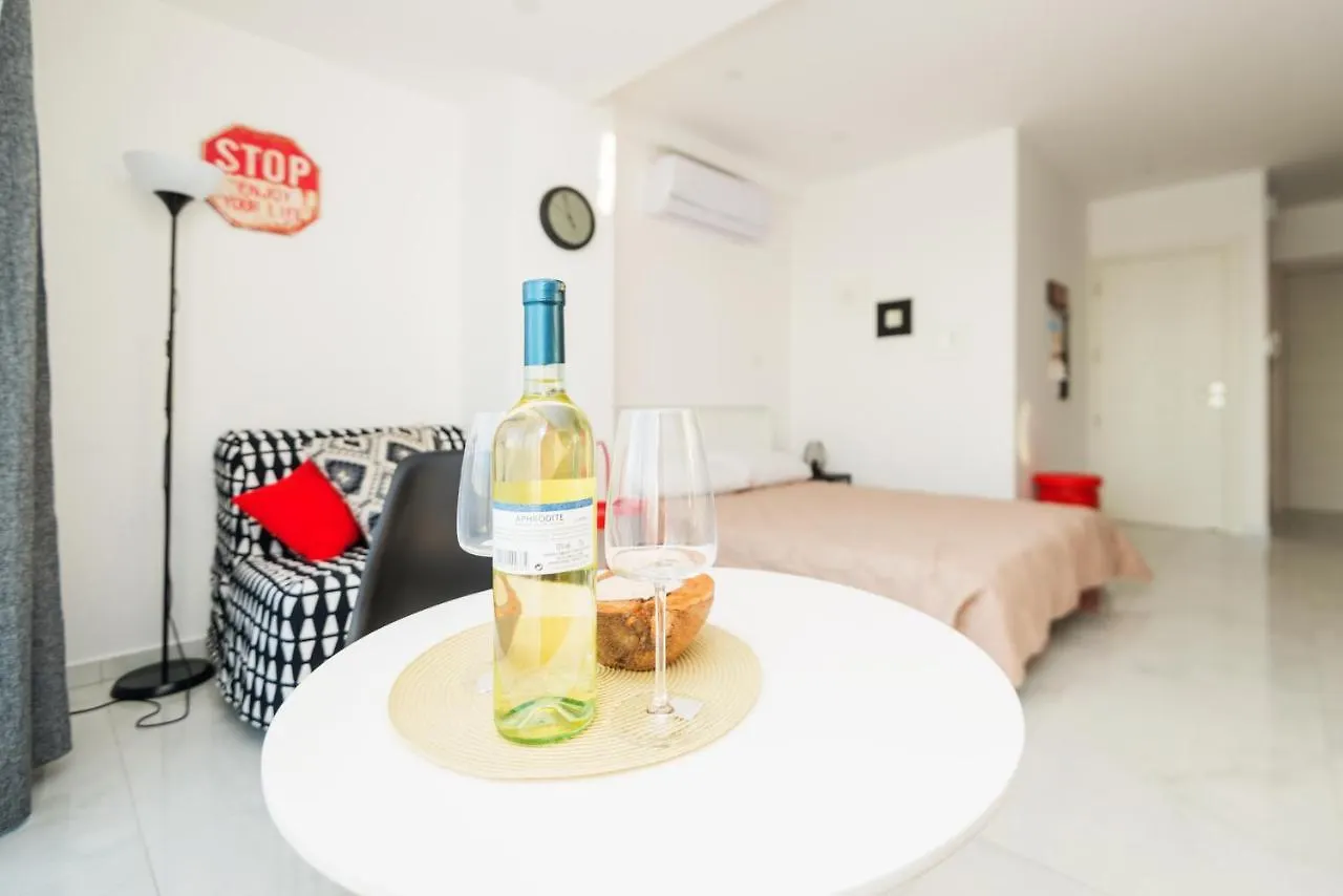 Six Apartments Larnaca