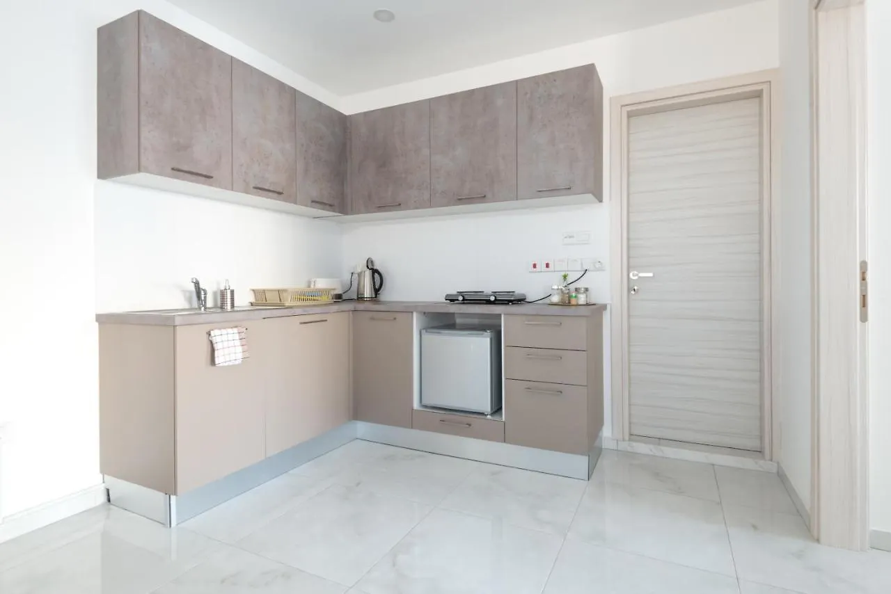 Six Apartments Larnaca