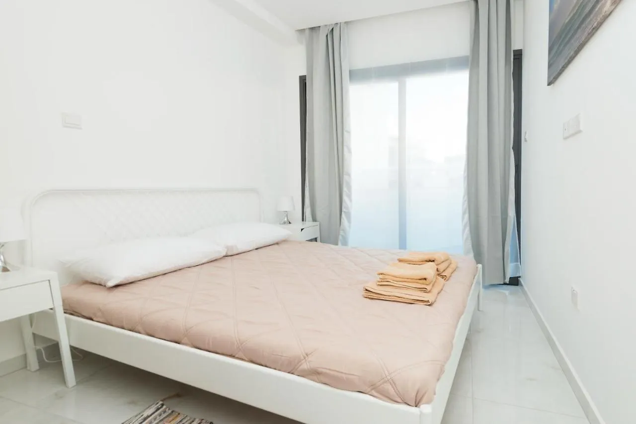 Six Apartments Larnaca