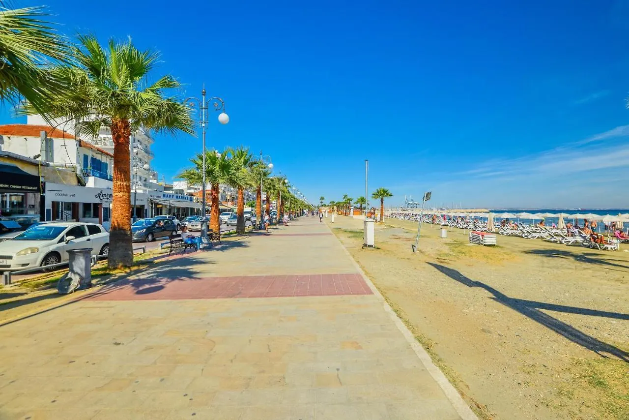 Six Apartments Larnaca