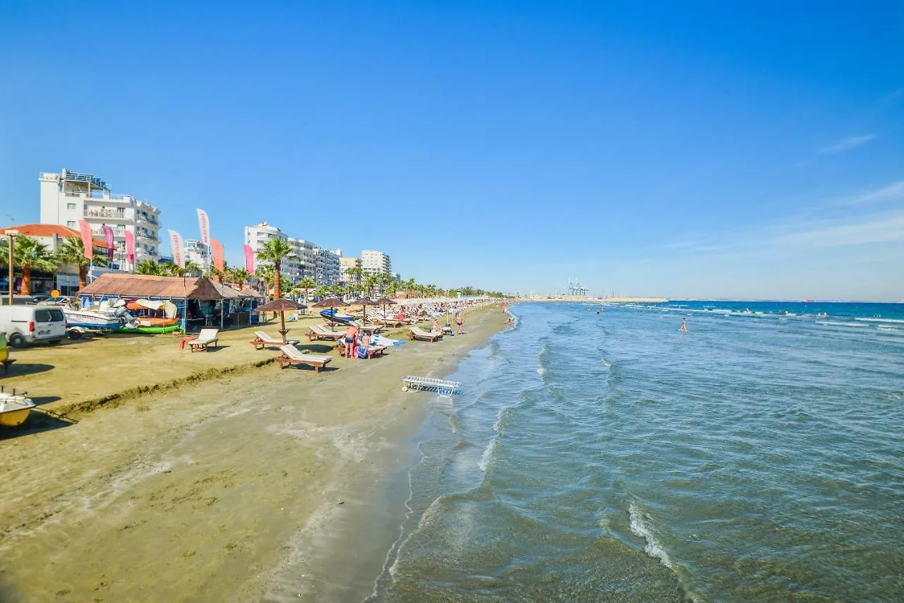 Six Apartments Larnaca